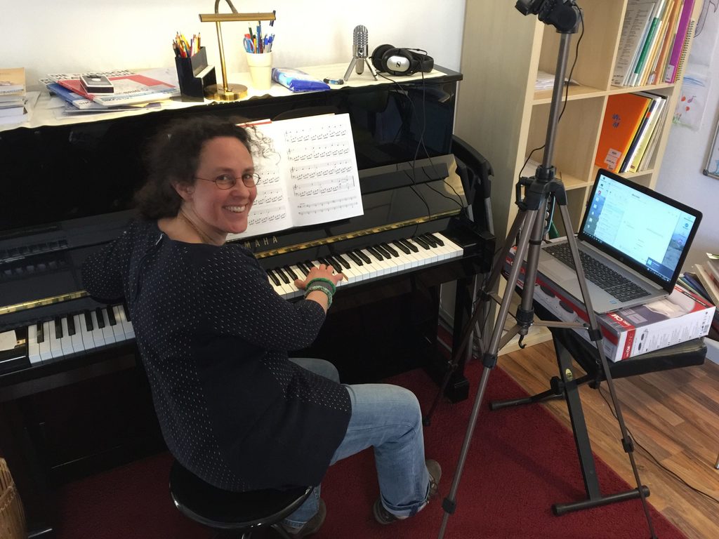 Klavier Online Unterricht bei Musicbrig 